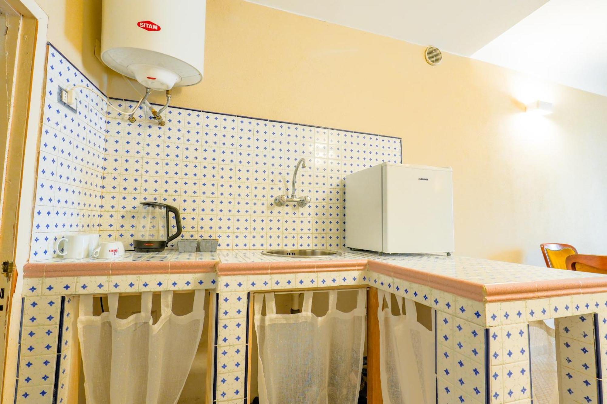 White Lerici Hotel Buitenkant foto